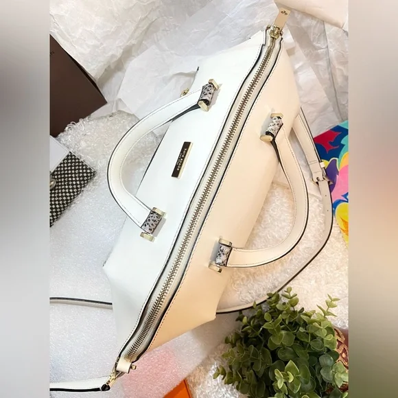 Like New Genuine Leather white large medium convertible bag satchel - Picture 10 of 16